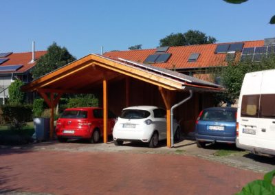 Carport mit Photovoltaikanlage