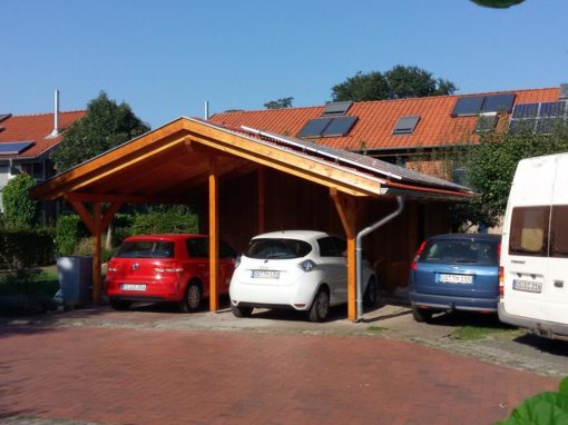 Carport mit Photovoltaikanlage